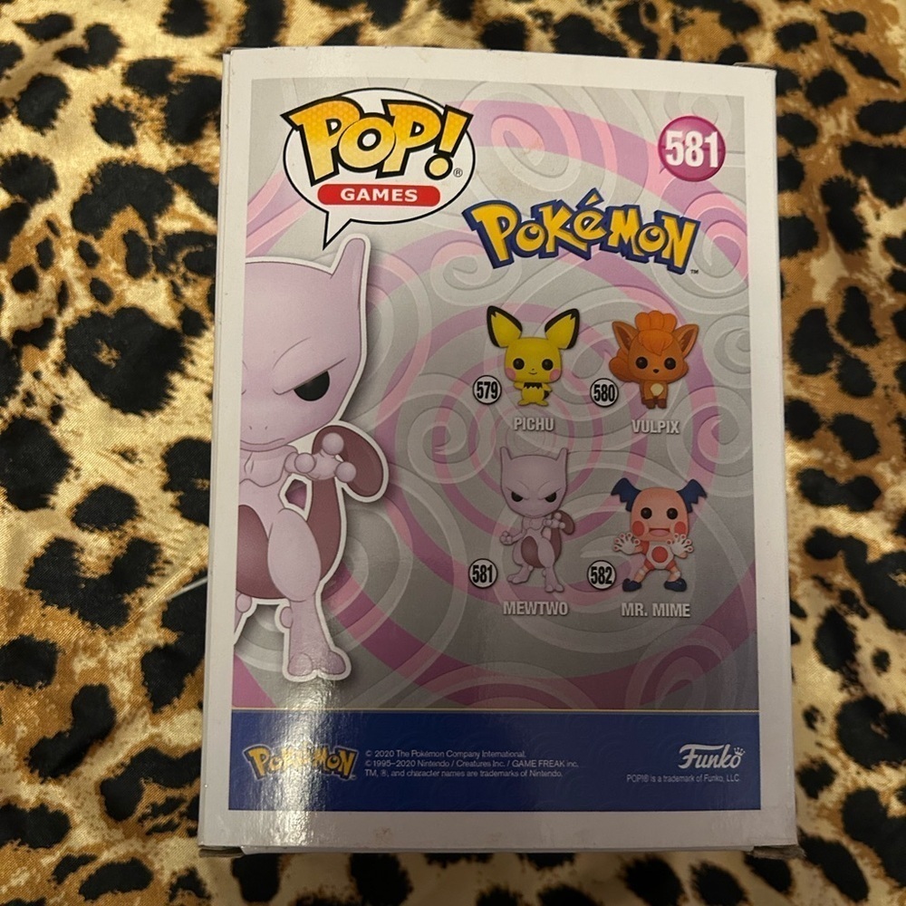 Mewtwo Funko Pop! No. 581 - Picture 3 of 6